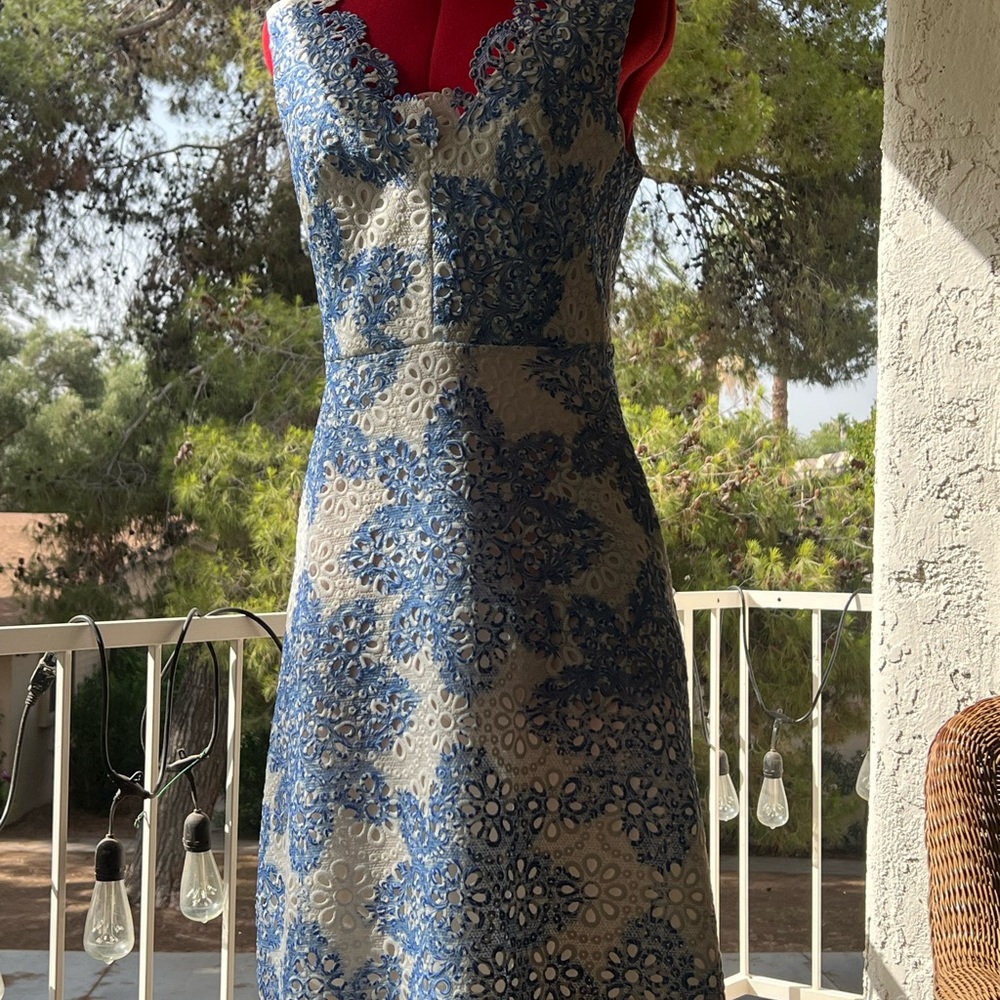 Eva Franco Blue and White Sheath Midi Dress Sweetheart Neckline